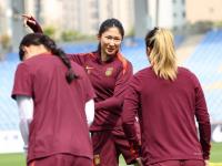 开云体育在线入口-国际女足比赛：壮烈的竞争与荣誉