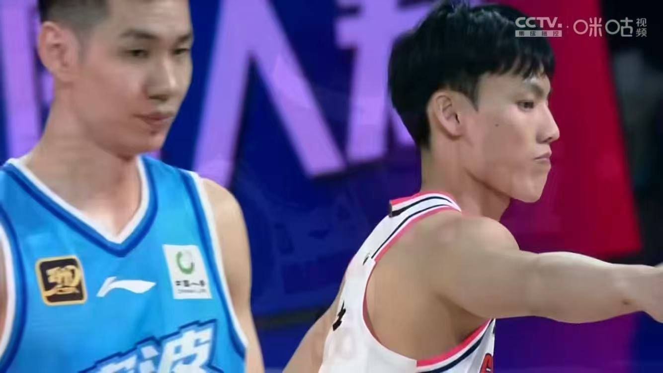 看看球员们如何克服困难迎接新一场比赛？