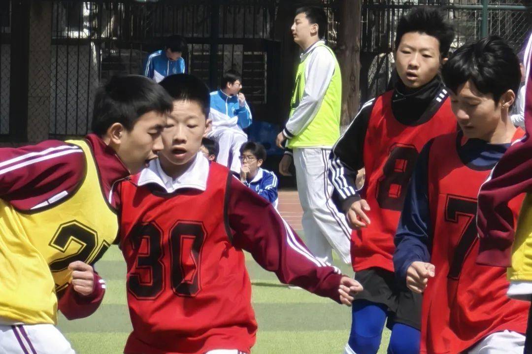 关于锐不可挡，亚洲球队奋勇争先的信息