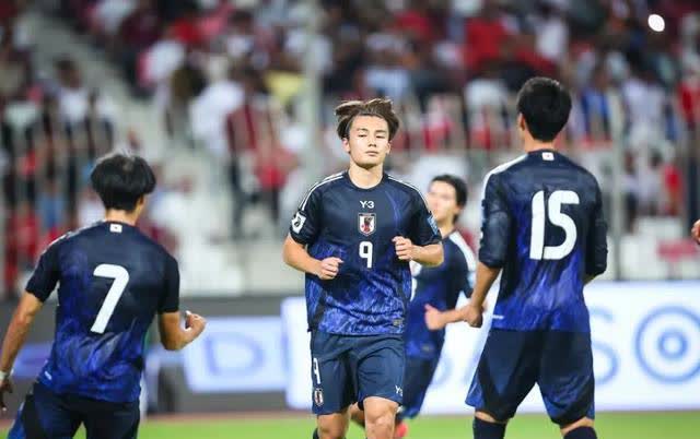 国内球队在亚洲顶级比赛中取得佳绩